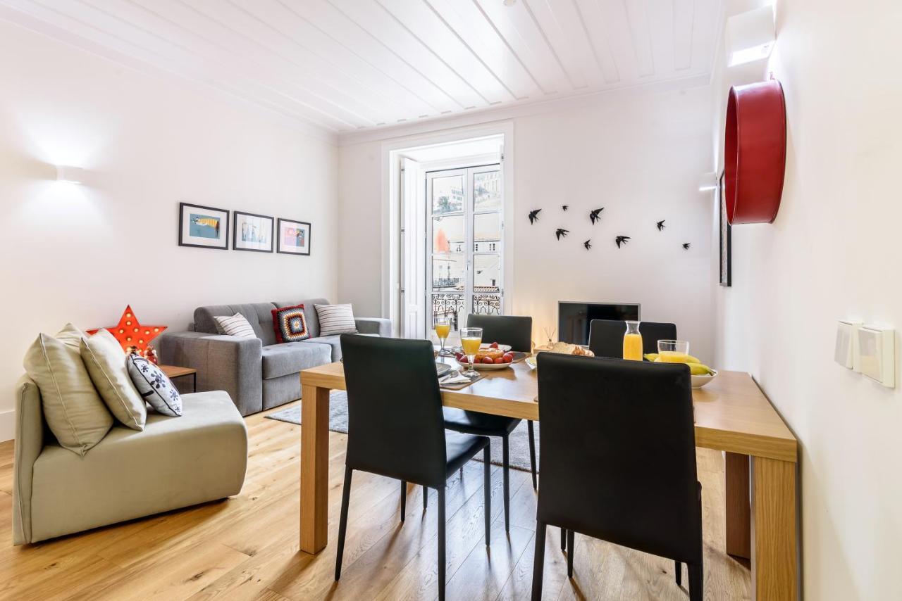 Modern Flat In Downtown Lisbon By Lovelystay Exterior foto