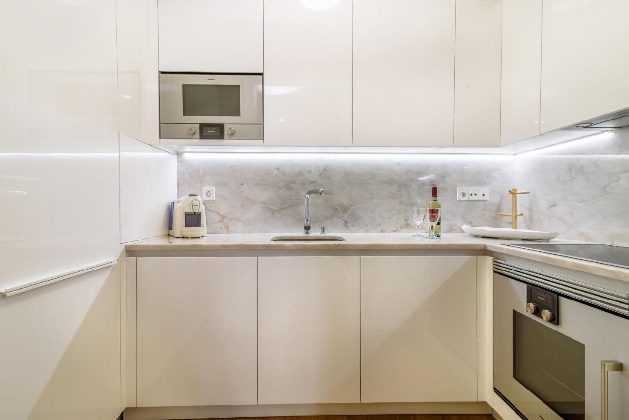Modern Flat In Downtown Lisbon By Lovelystay Exterior foto